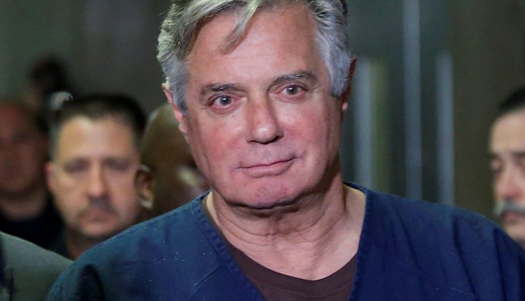 Trump apologizes to Paul Manafort, Roger Stone and Charles Kushner

