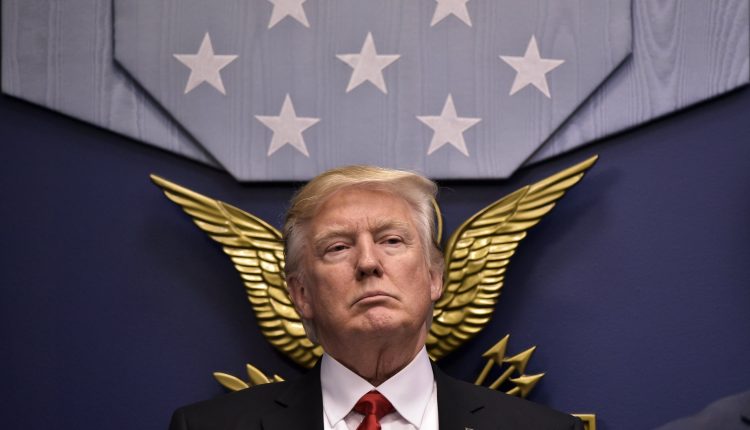 Trump is reviewing the $ 740 billion NDAA defense bill

