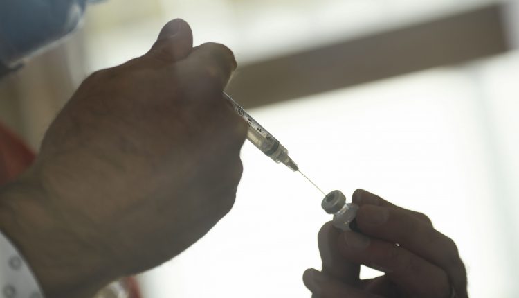 Covid vaccinations "won't be a mess," assured Walgreens Executive

