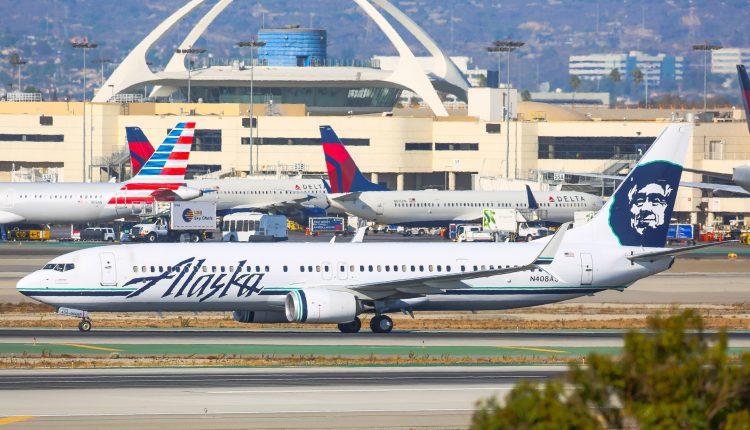 The U.S. airline's 2020 losses are expected to exceed $ 35 billion in the dismal year

