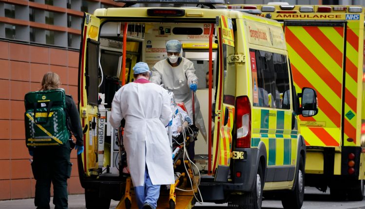 In England's third lockdown, there are no signs of decline in some cases

