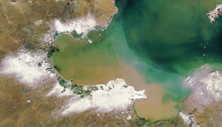 Sea ice slows ships in northern Chinese ports - watts with that?

