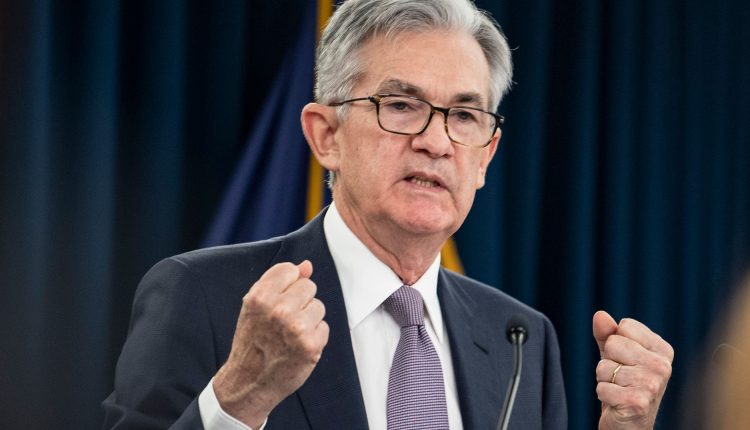 Inflation is still "weak" and the Fed is committed to current policies

