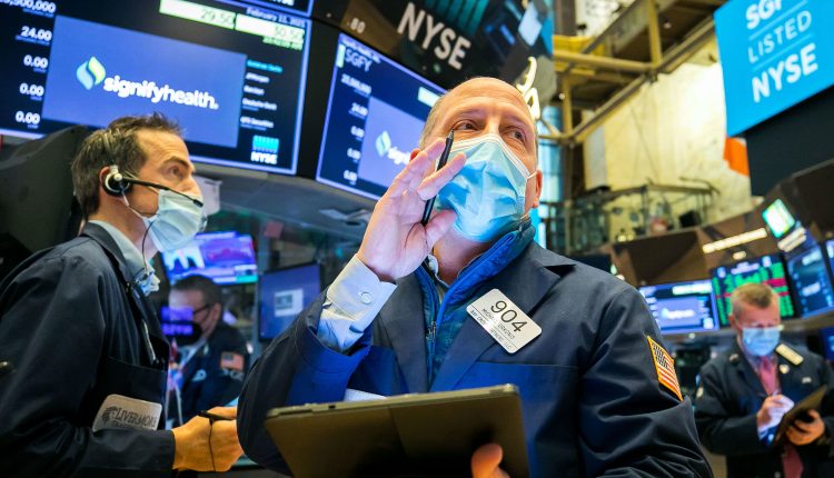 The economist says that expectations do not depend on reality

