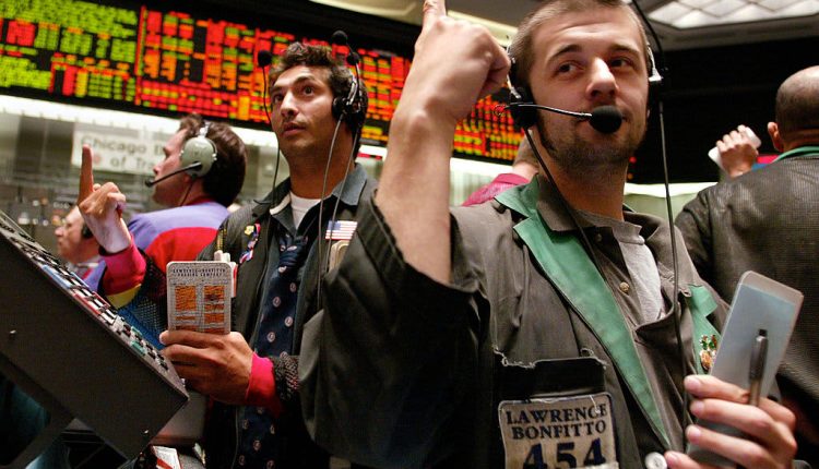 The yields on ten-year government bonds are over 1.7% despite the Fed's reassurance

