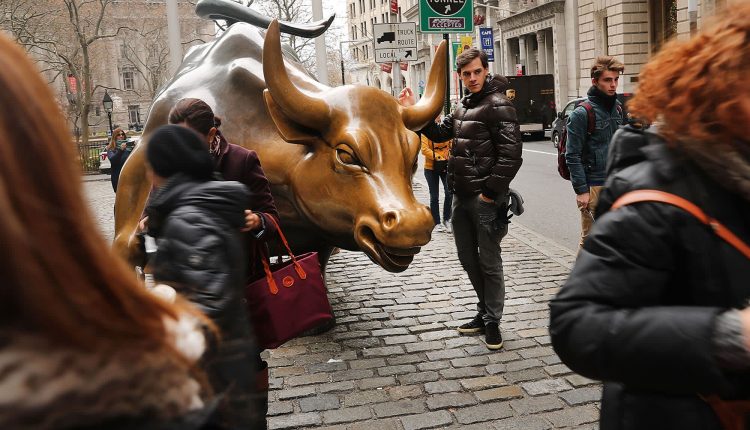 Stock futures mixed according to the S&P 500-notches record

