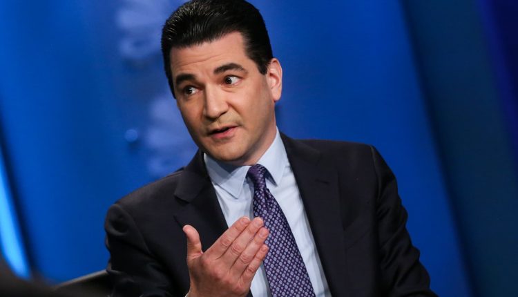 Covid mask mandates should be lifted as a last resort

