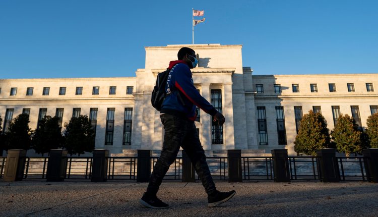 Despite rising inflation, experts say the Fed won't budge interest rates

