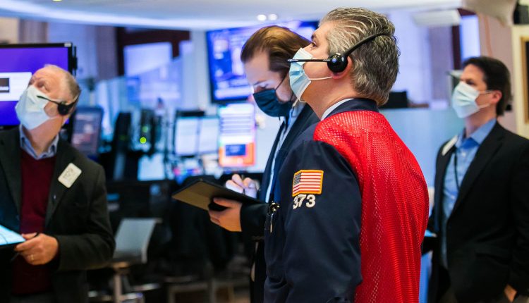 Stock futures have barely changed after the tech stocks rally

