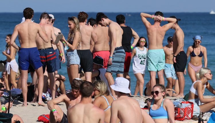 CDC director warns of possible spike in covid as US cases rise 7%

