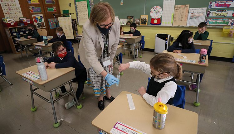 Biden administration is investing $ 10 billion in Covid testing for schools to help reopen

