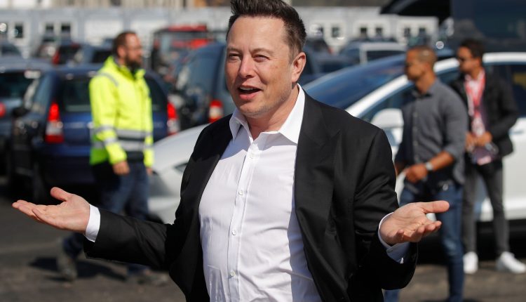 Elon Musk tweeted about Tesla as "largest company"

