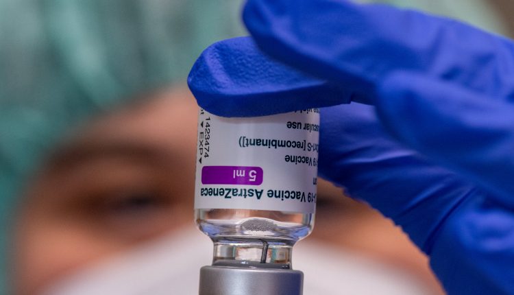 The U.S. Department of Health doubts AstraZeneca's vaccine data

