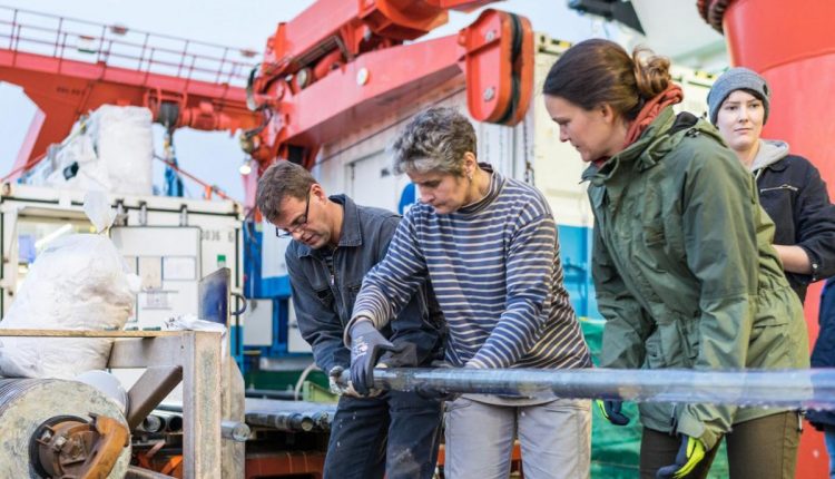 In the deep sea, the last ice age is not over yet - Watts Up With That?

