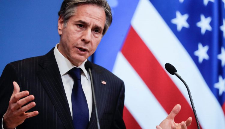 Blinken warns Moscow of the consequences of the build-up of troops near Ukraine

