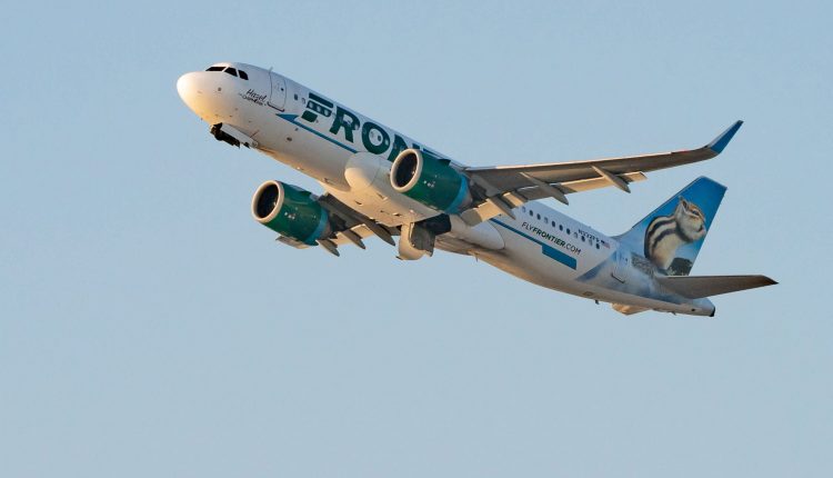 Frontier Airlines raises $ 570 million initial public offering and begins trading today

