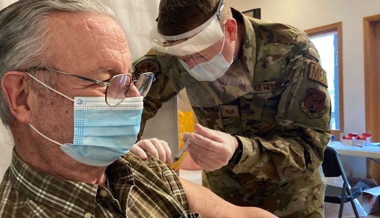 The National Guard urges the US to follow health measures as military races to vaccinate the population

