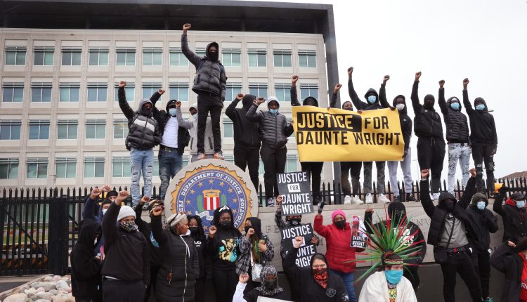 De-escalation training can potentially reduce the number of police officers being shot, says the former Detroit police chief

