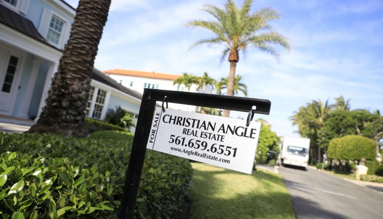 Weekly mortgage demand rises 8.6% as interest rates hit 2 month lows

