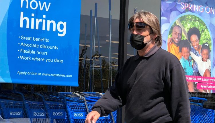 Weekly jobless claims fall below 500,000 for the first time since Covid crashed

