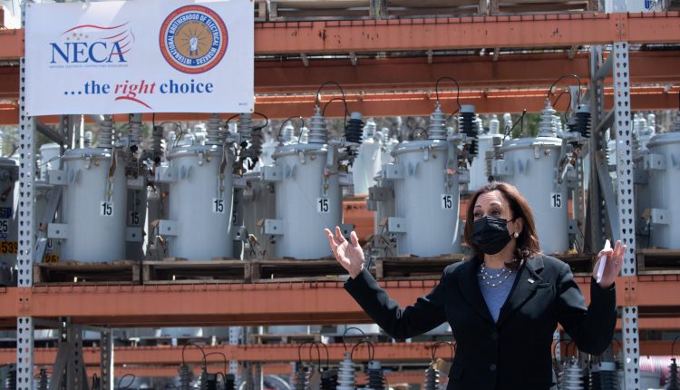 Kamala Harris leads small business efforts under the White House Recovery Plan

