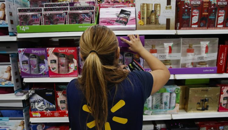 Walmart raises minimum wage as retail job market remains tight

