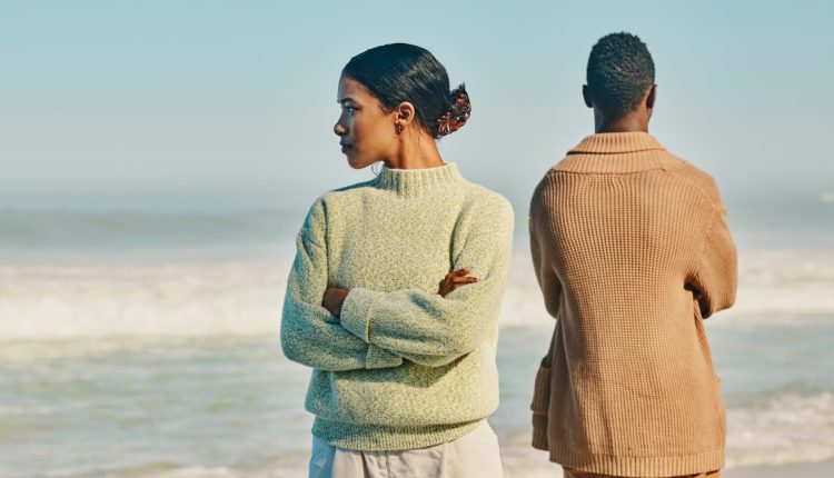 Earning less than $30,000 is a "deal breaker" for dating

