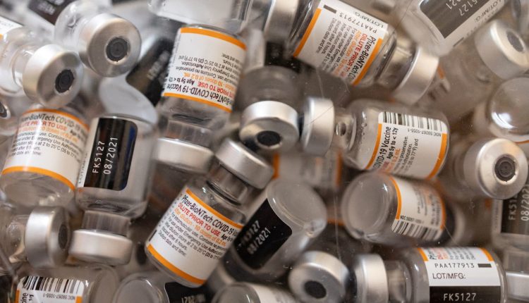 The Covid pandemic will push Pfizer's sales to a record $100 billion in 2022

