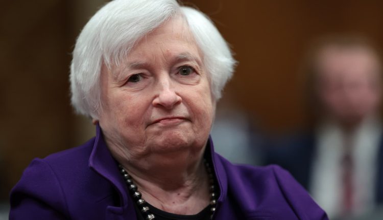 Yellen says blanket bank deposit insurance is not being discussed

