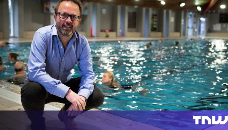 Data center converts waste heat into warm water for swimming pools

