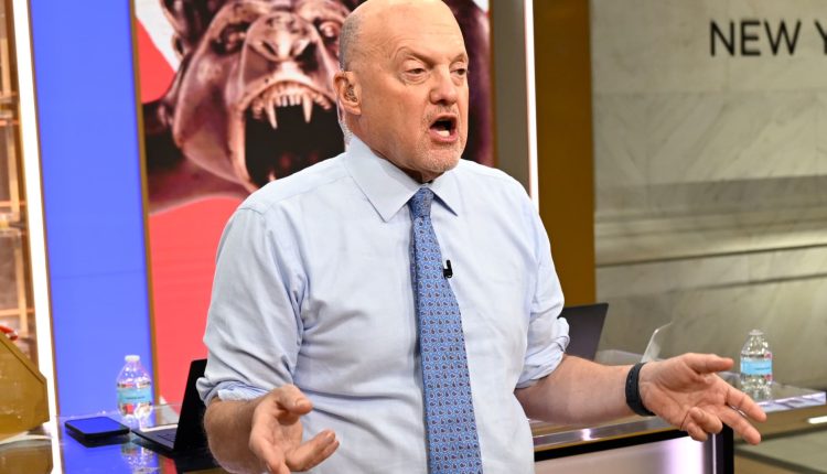 Here's what Jim Cramer anticipates next week's key consumer gains

