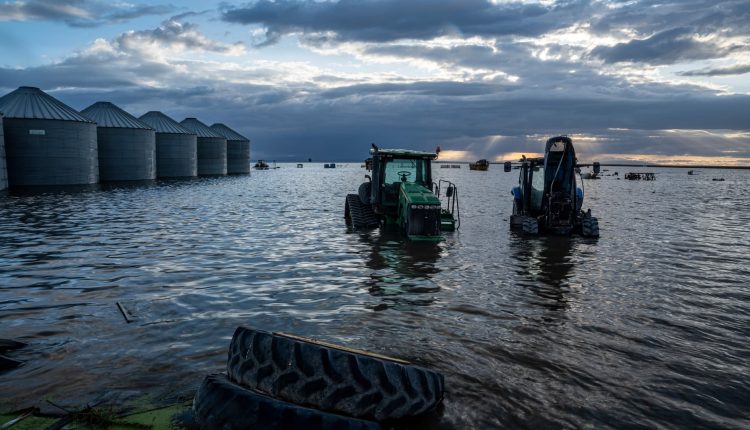 Flooding is unlikely to occur in communities around Tulare Lake, California this year

