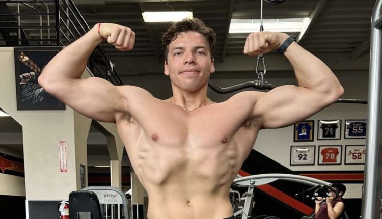 Joseph Baena explains a full-body endurance workout

