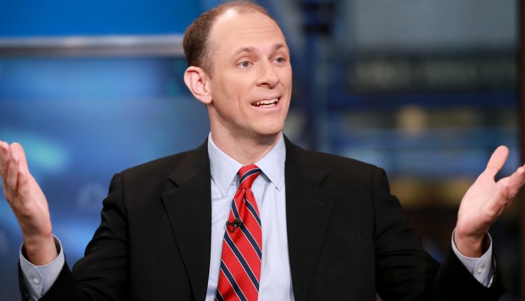 Fed Chair Goolsbee sees the "golden road" to bringing down inflation without a recession

