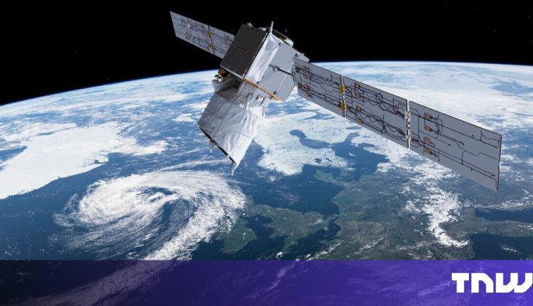 The world's first re-entry of a spacecraft to Earth is approaching

