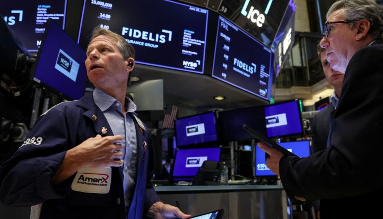 U.S. debt downgrade sinks global markets — but economists are not concerned