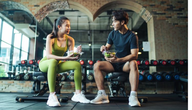 Nutritionist vs. Dietitian: What's the Difference Between These Nutrition Experts?