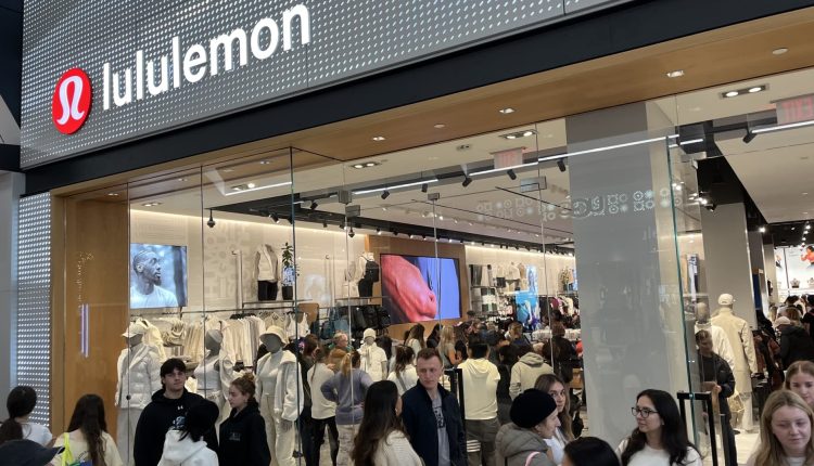 Lululemon (LULU) earnings Q3 2023