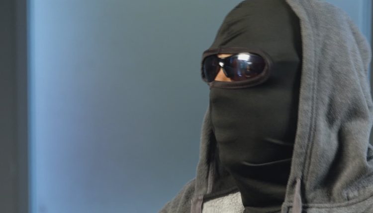 Big Pharma takes on counterfeit drugs