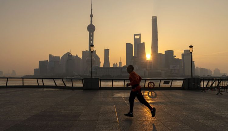 China's biggest problem is lack of confidence: Standard Chartered CEO