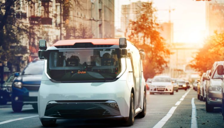 Autonomous vehicle GM Cruise Origin postponed indefinitely

