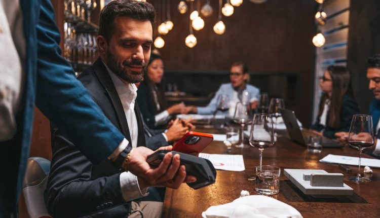 Restaurants fight back against FTC crackdown on junk fees over surcharges

