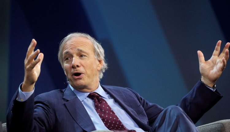 Ray Dalio: Fed faces difficult balancing act

