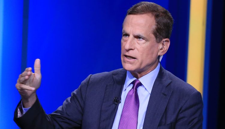 Former Dallas Fed chief Kaplan is pushing for a half-percentage point rate cut

