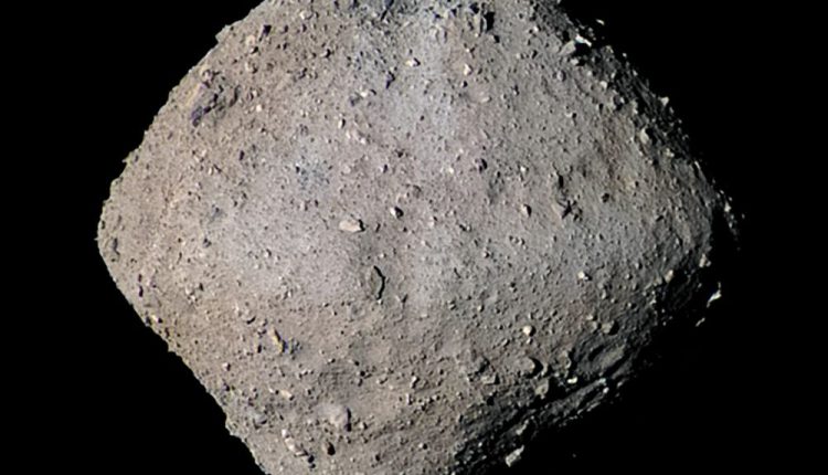 Tiny fragments of a 4 billion-year-old asteroid reveal its history

