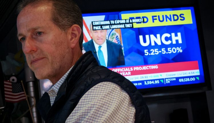 Top Wall Street executives are increasingly skeptical of the Fed's easing policy

