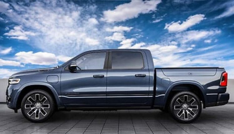Ram delays electric pickup until 2026 as Ramcharger plug-in hybrid takes center stage

