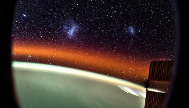 Astronaut Don Pettit is serious, he's set up astrophotography equipment on the ISS

