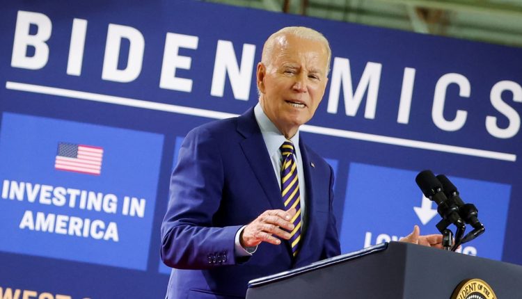 Extremely unpopular despite growth and jobs

