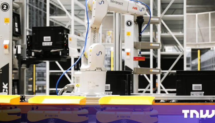 AI startup Sereact receives €25 million to give stupid robots better brains

